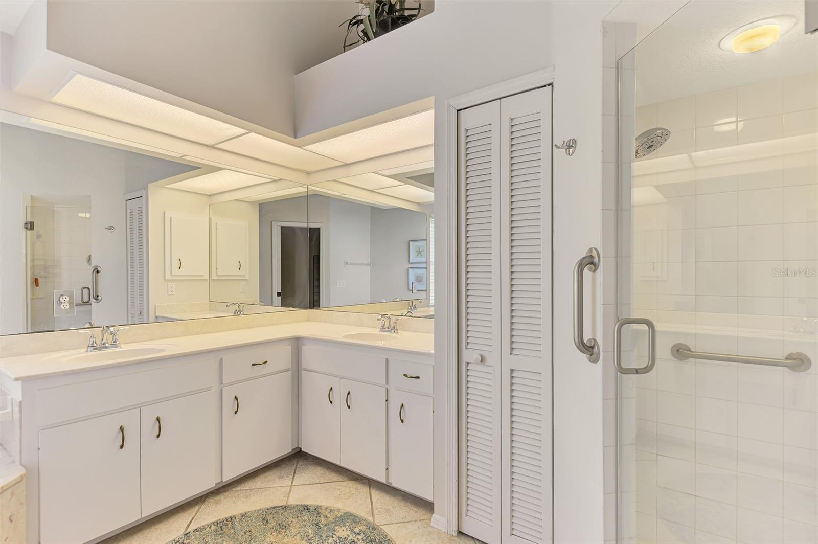 14502 Bridgeview Lane