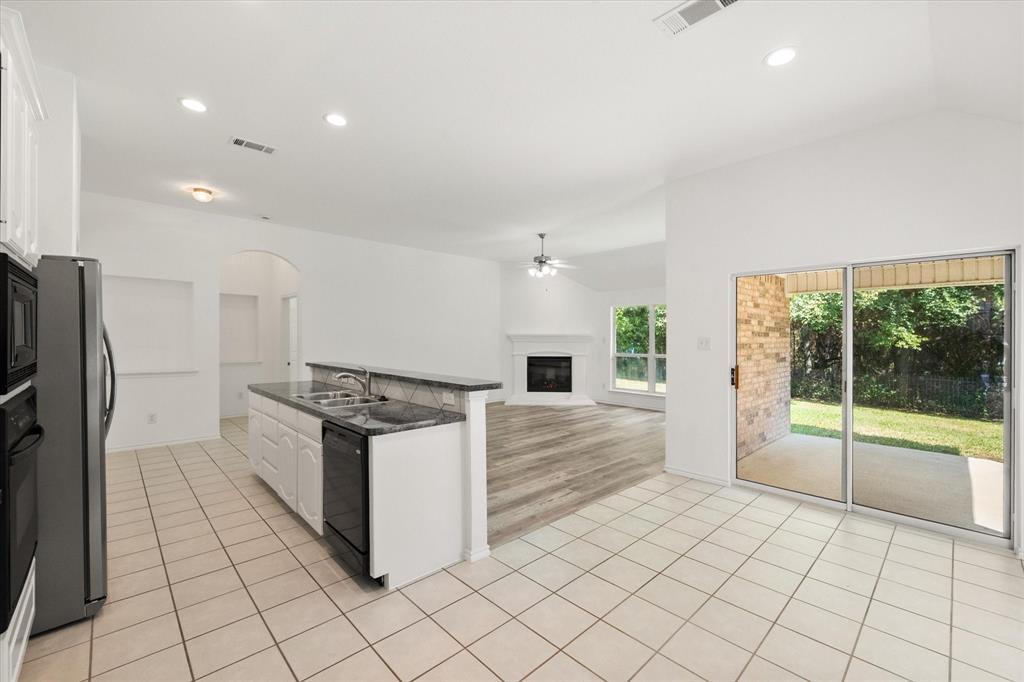 2724 Forest Lake Drive