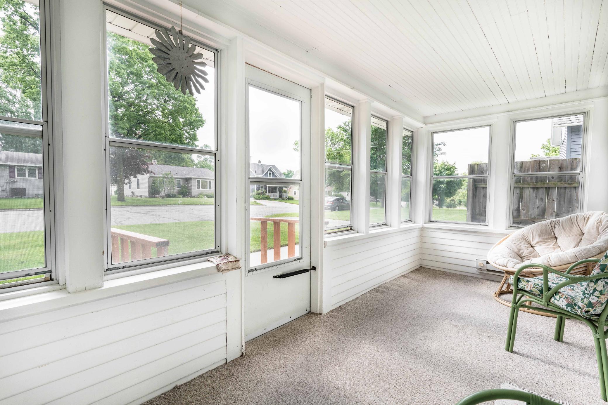 1121 N Cleveland Avenue