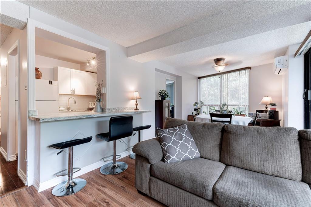 150 CHARLTON Avenue E 308