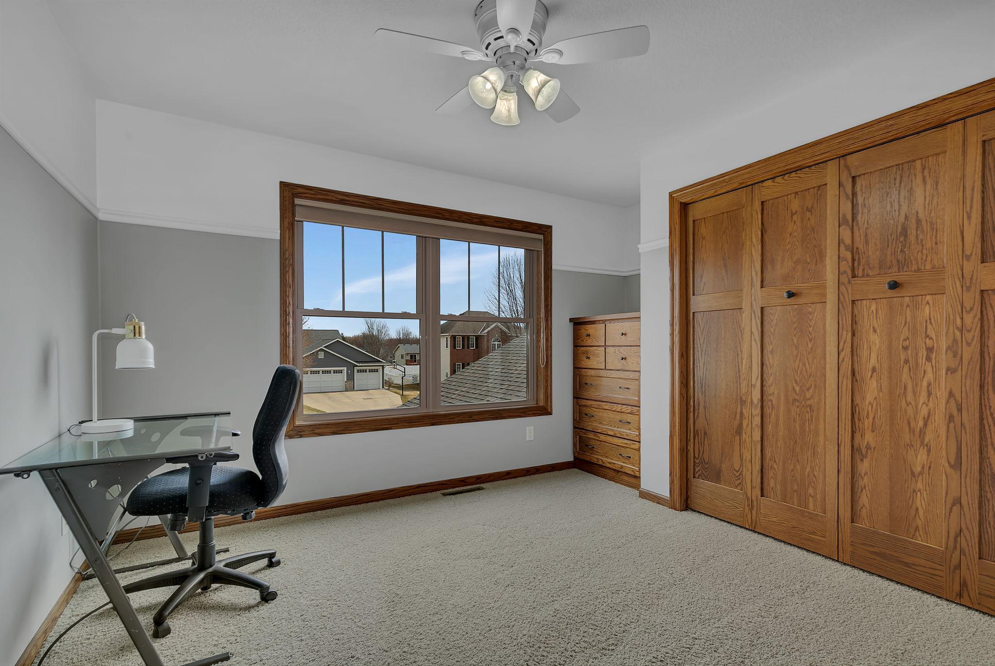 1201 Huntington Drive S