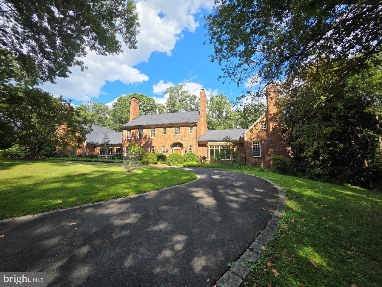 19 Piney Glen Ct  