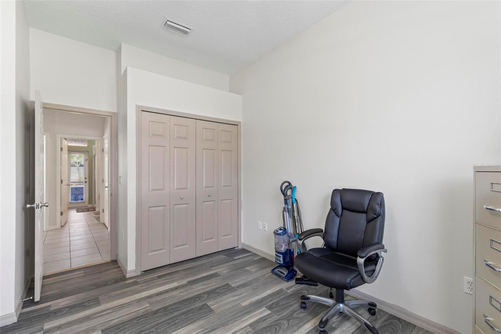 18 Buttonwood Lane
