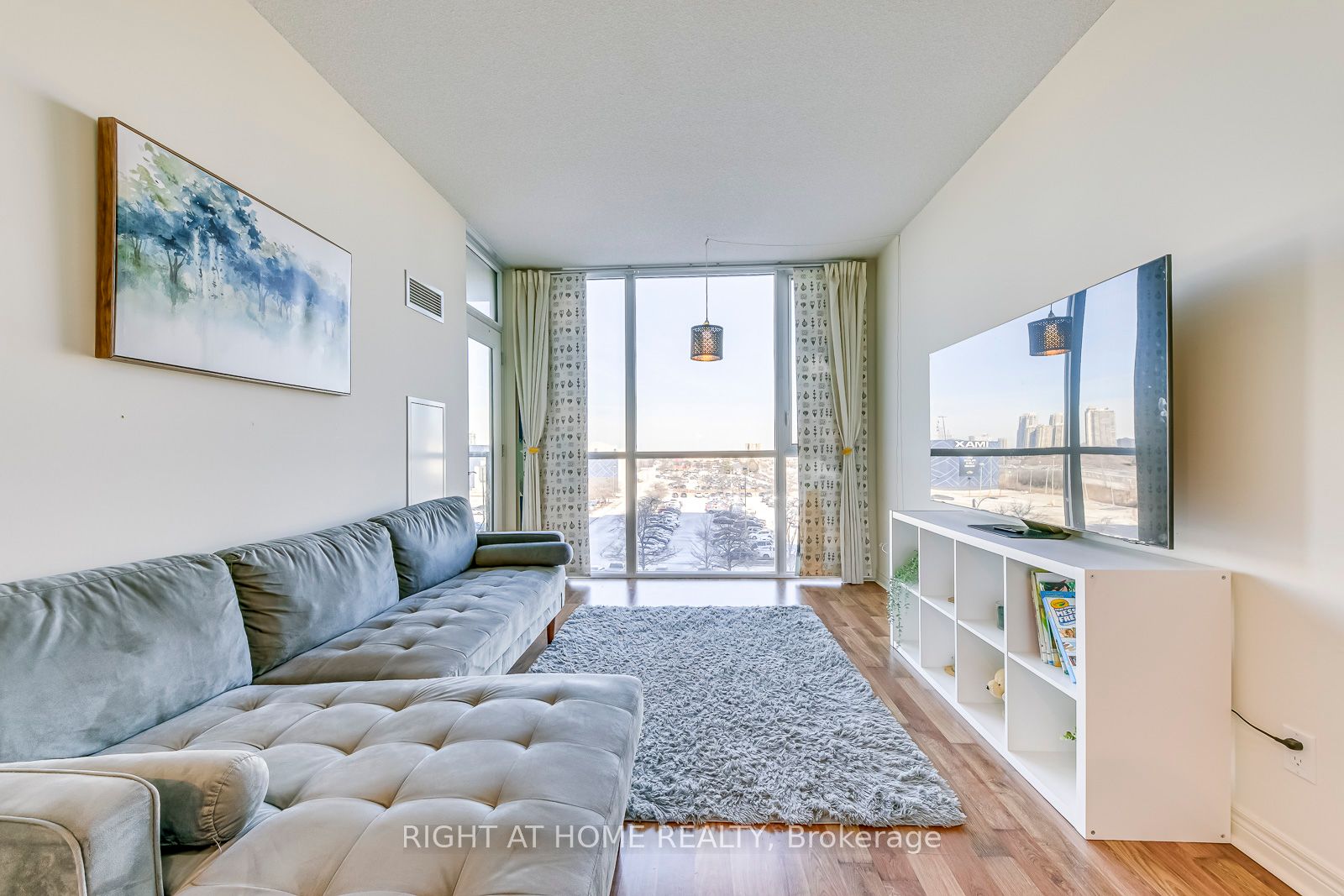 339 W Rathburn Rd 601