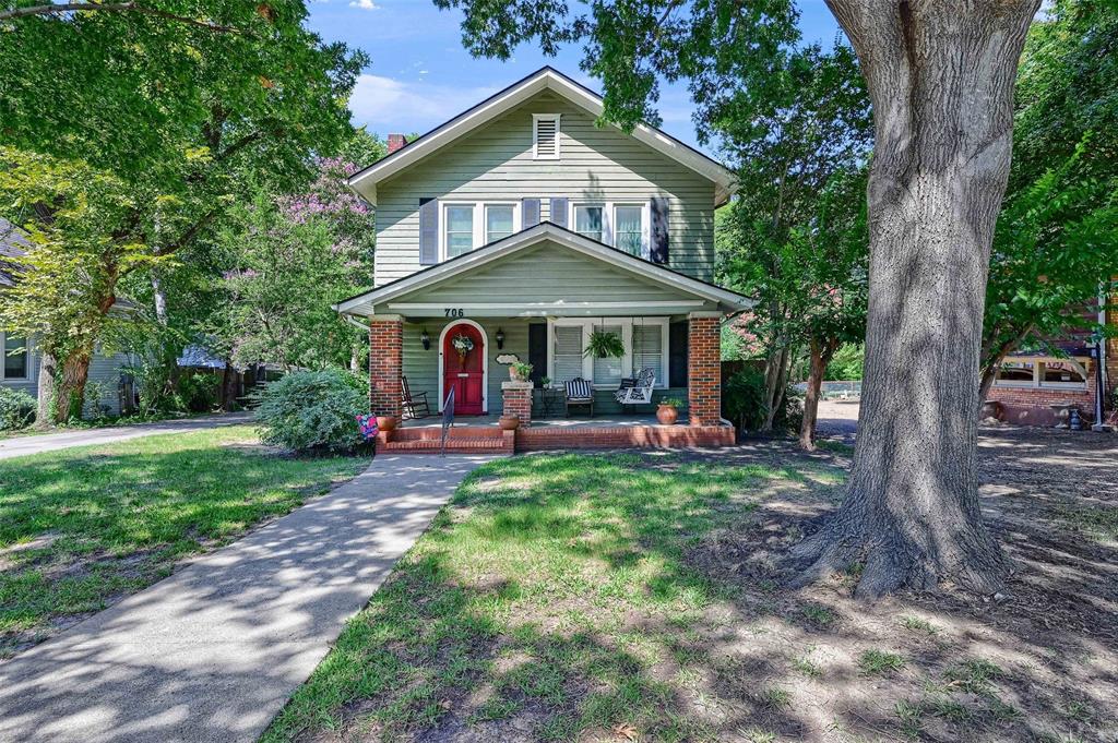 706 N Woods Street
