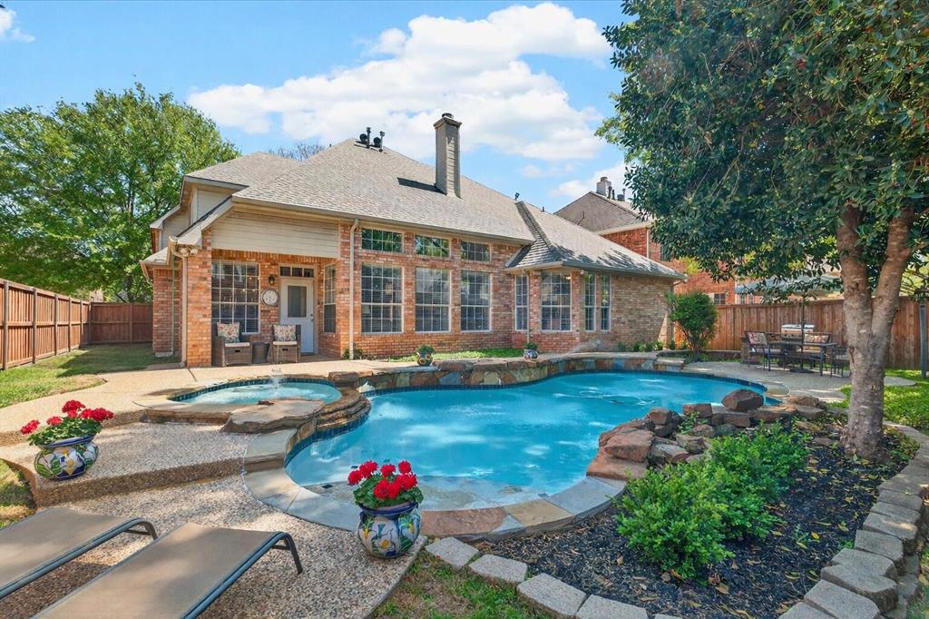 2905 Woodway Drive, Flower Mound, TX