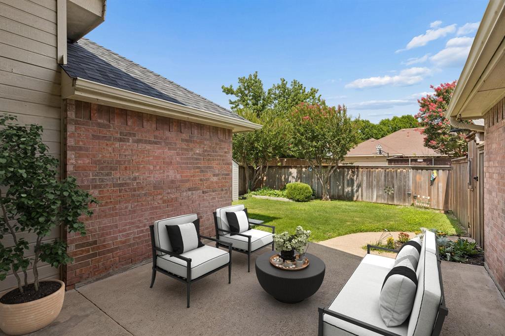 607 Grimsworth Court