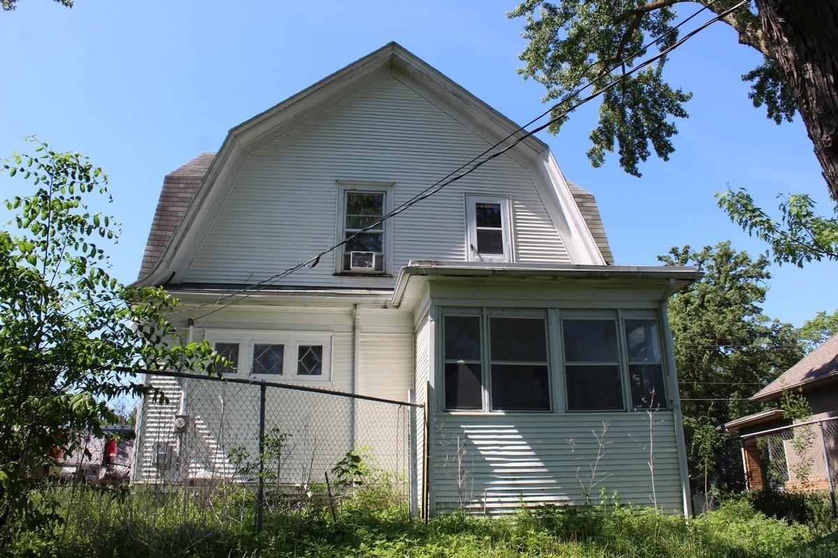 1105 Gilbert Street