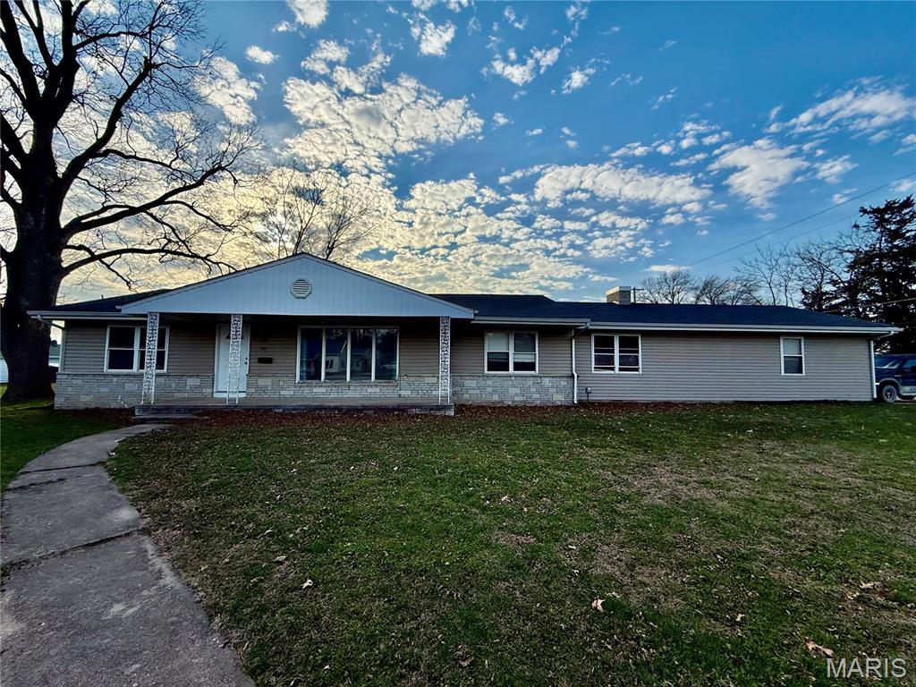 505 W Walsh Street