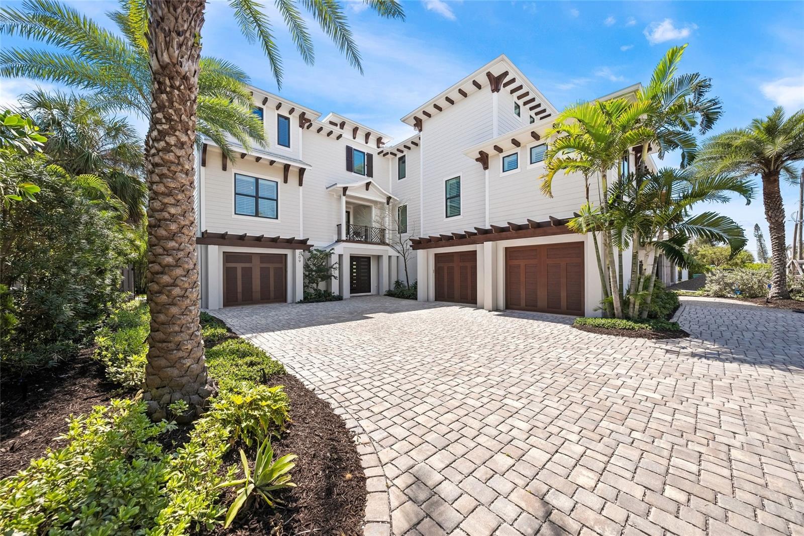 209 Willow Avenue, Anna Maria, FL