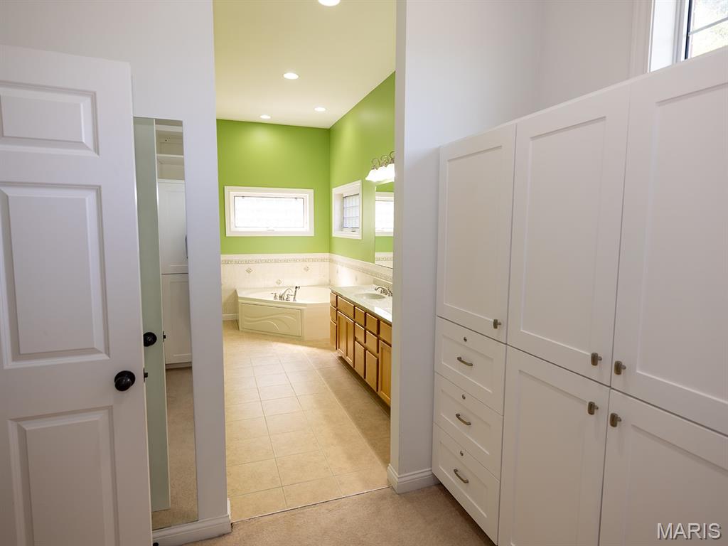 171 Rolling Meadows