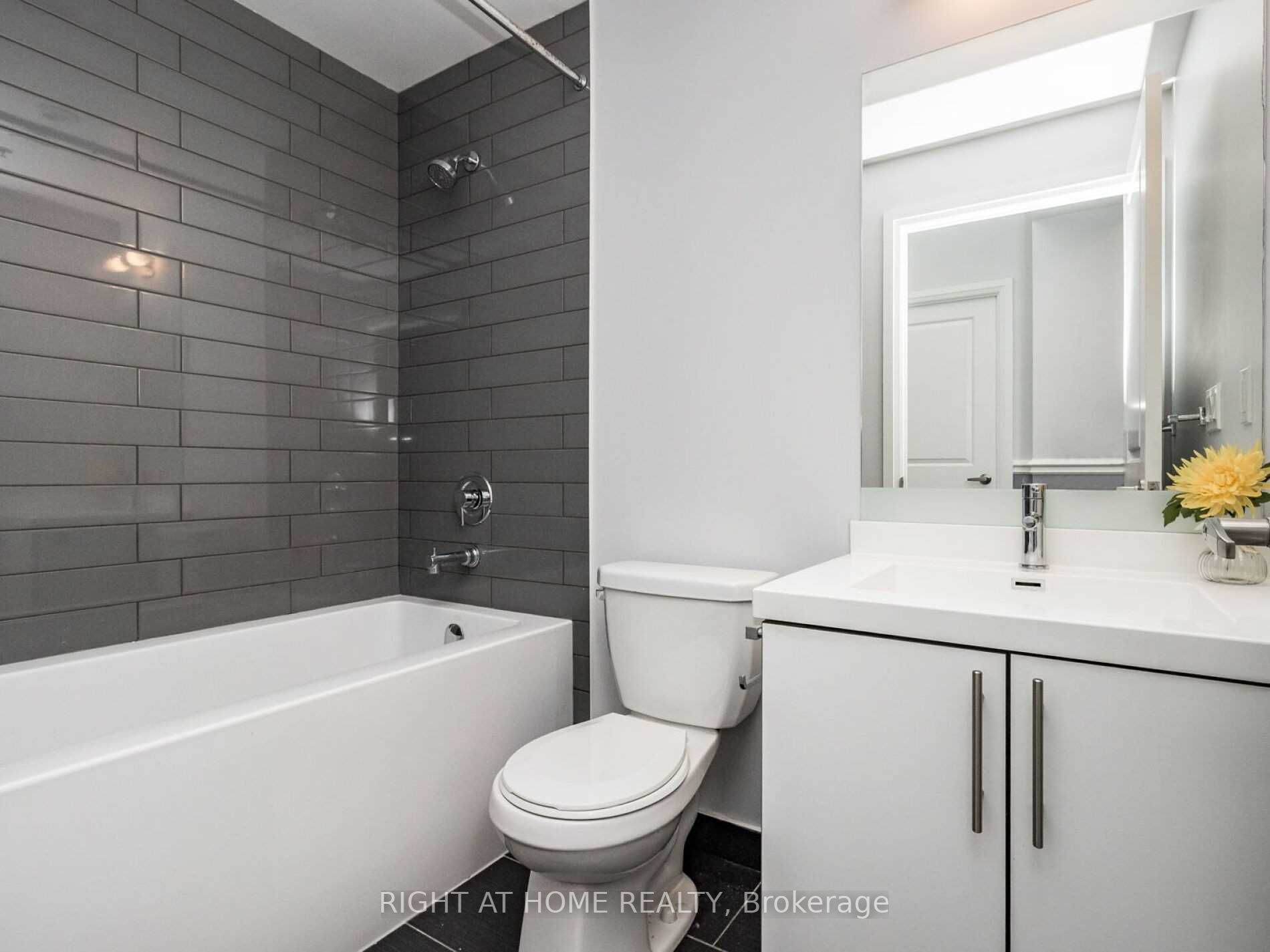 65 Speers Rd 203