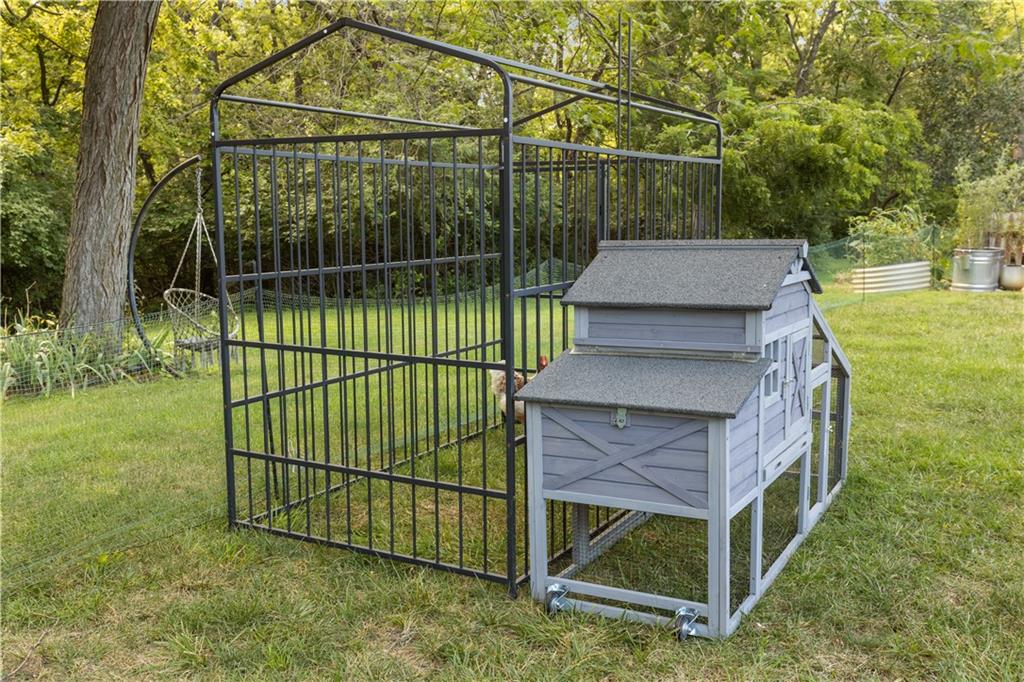 7010 N Wheaton Avenue