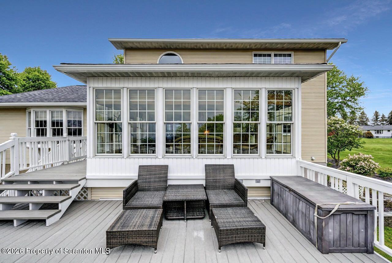 15 Longview Terrace