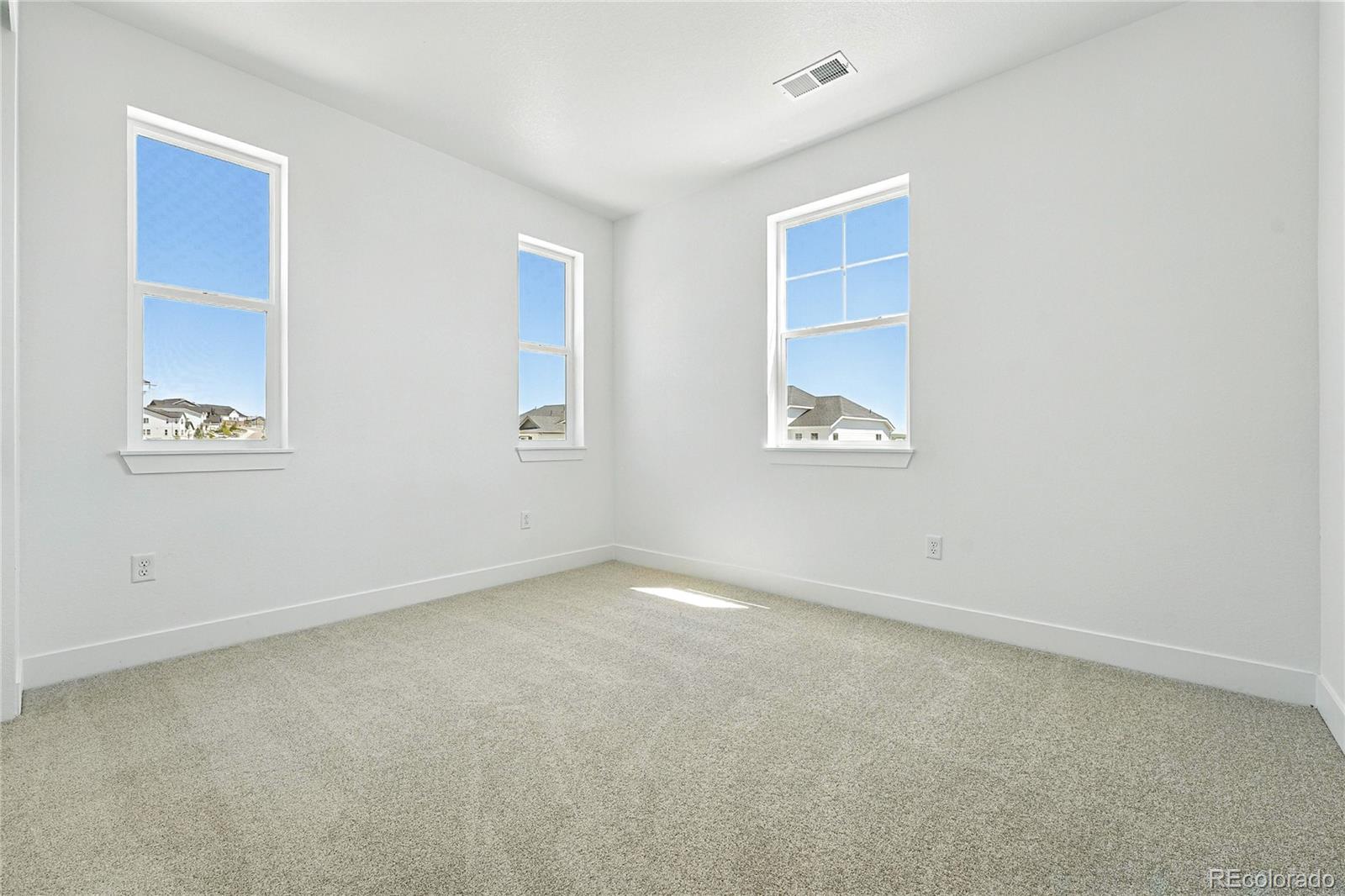 5629 Farrier Point