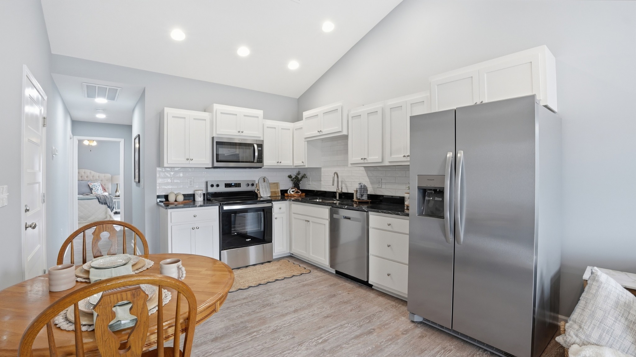 741 Kings Ln B-9
