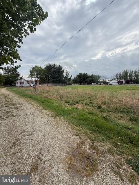 521 E Forest Grove Road