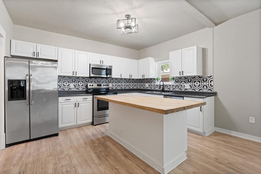 505 1/2 College Street 505