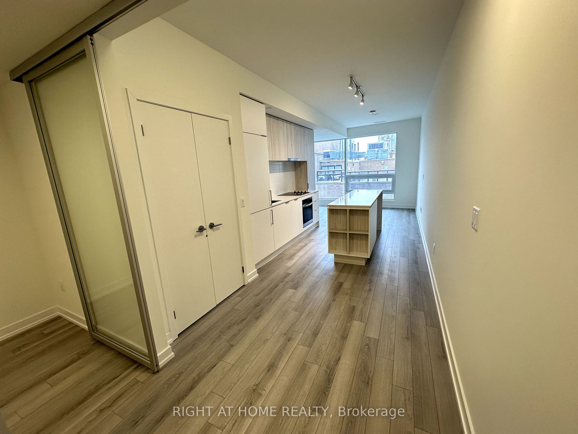 89 Church St 708