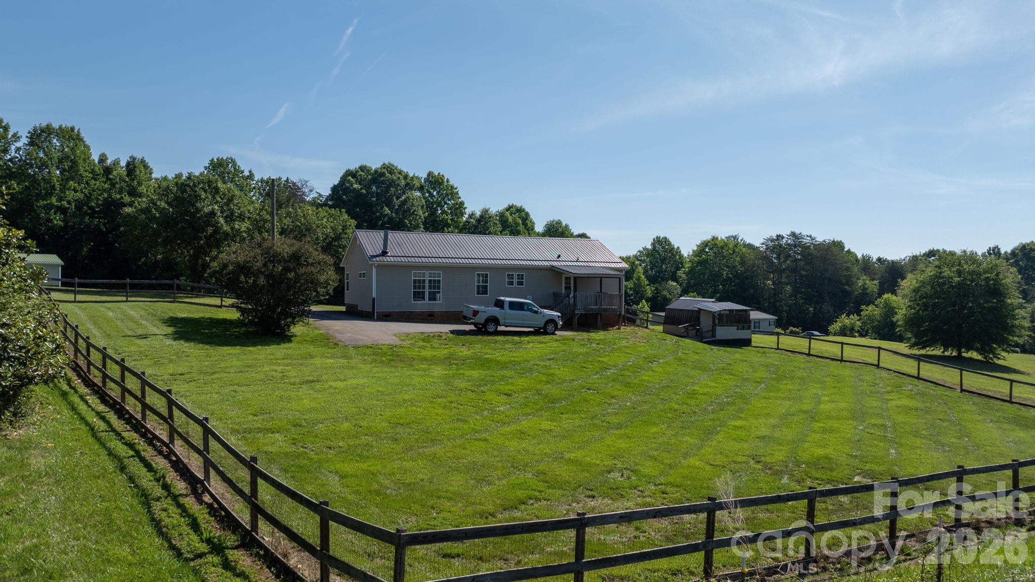 3015 Farm Pond Lane