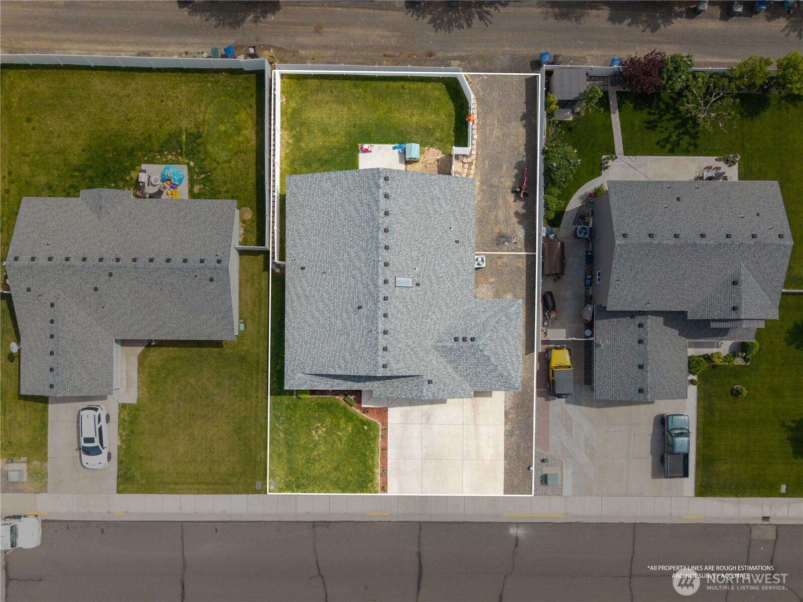 822 Willow Ave NE