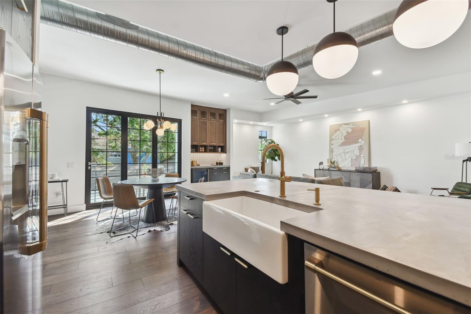 1312 W Azeele Street 1