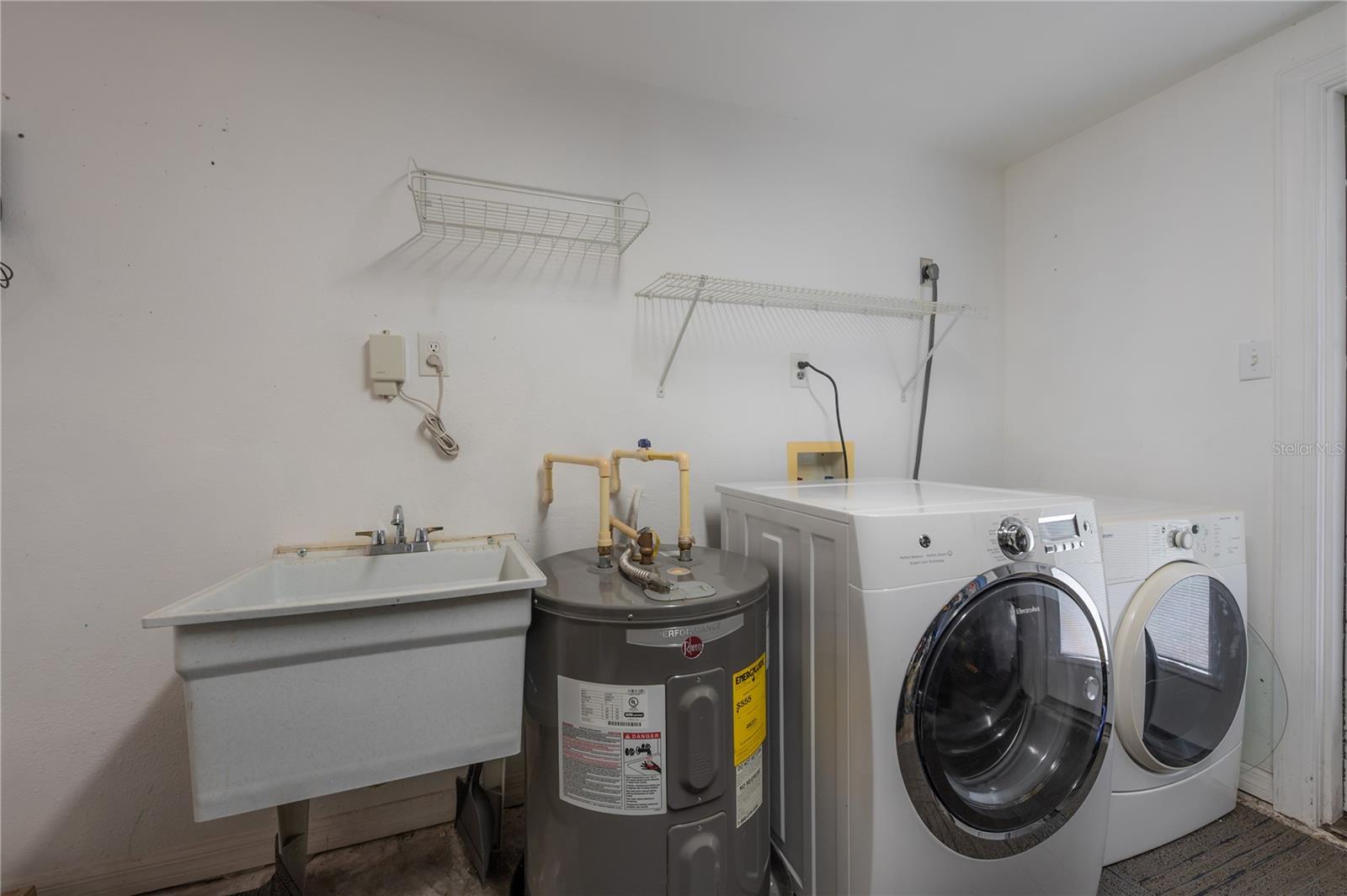 1303 E Clifton Street