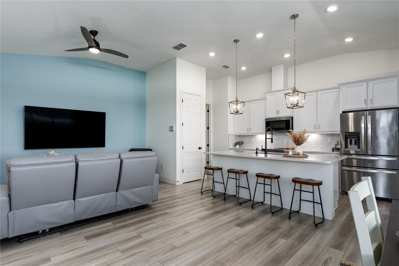 9577 Sandy Bluffs Circle