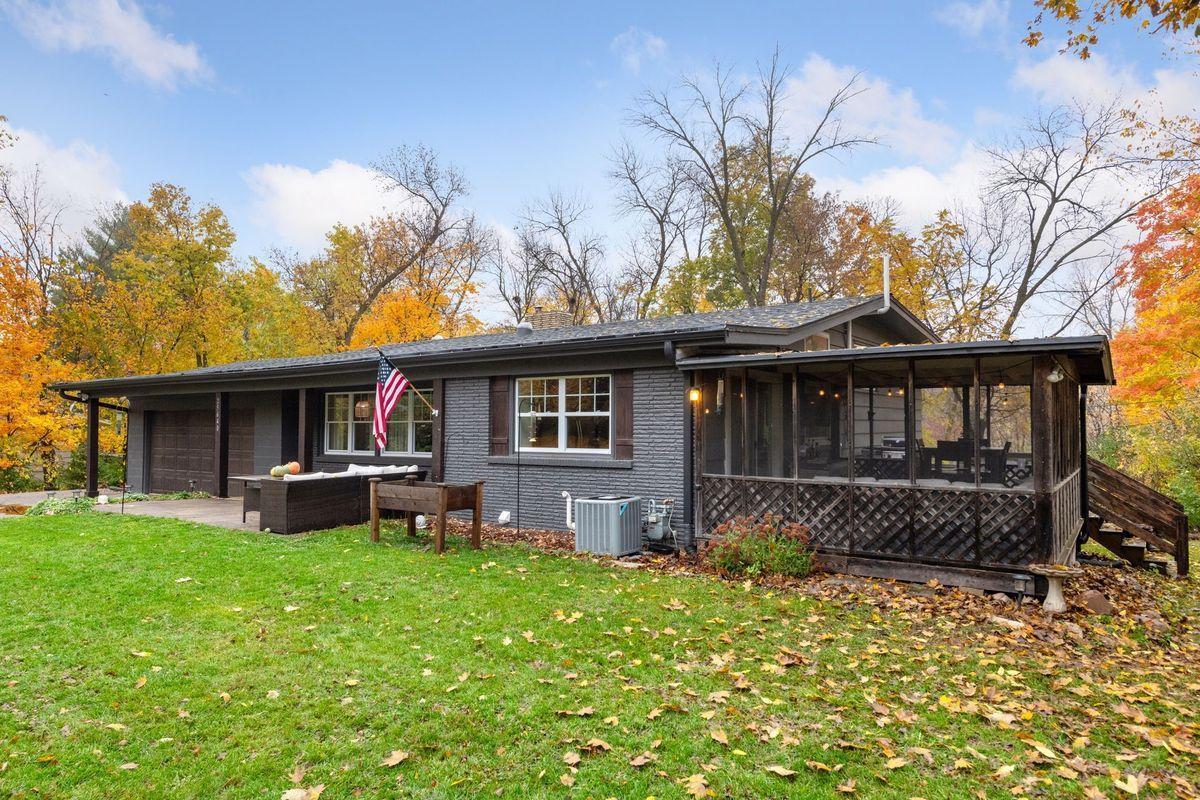 25640 Sunnyvale Lane