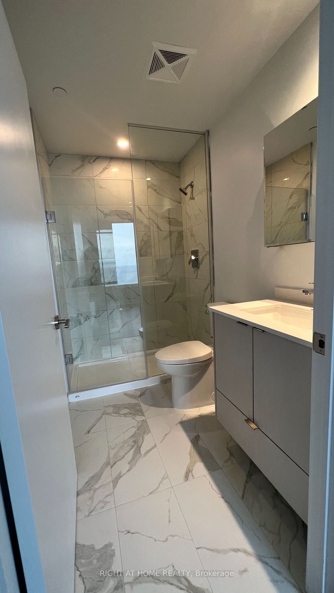 1928 W Lakeshore Blvd 2708