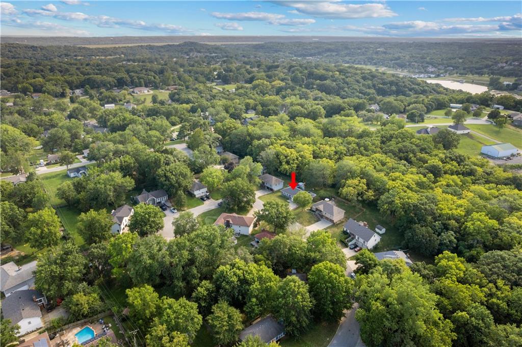 7010 N Wheaton Avenue