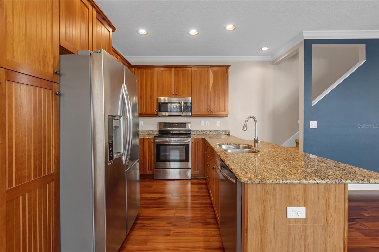 104 S Moody Avenue 1