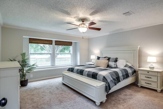 807 Rolling View Court