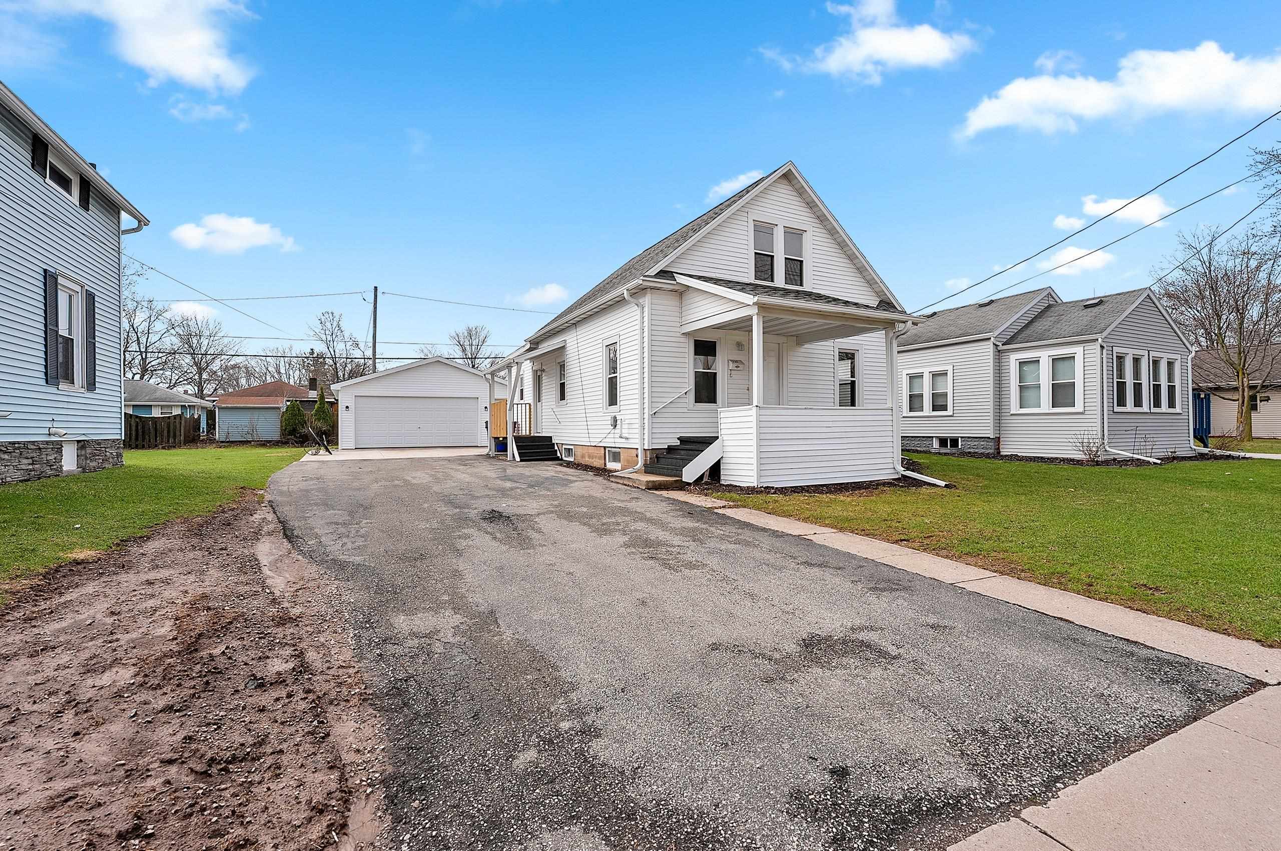 727 E Calumet Street