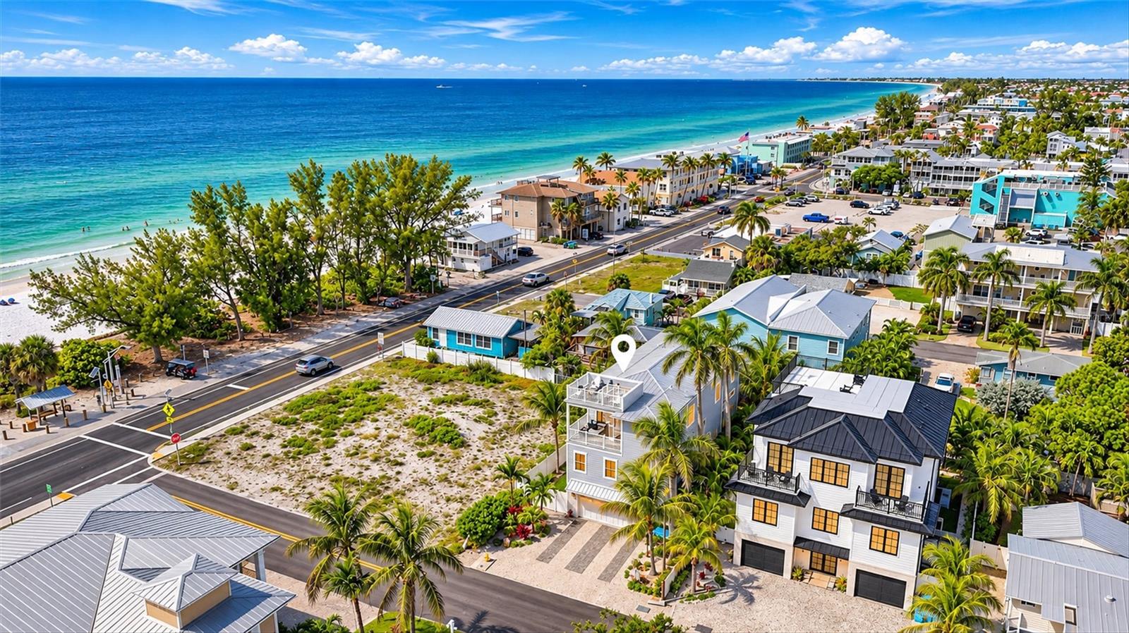 104 5th Street S, Bradenton Beach, FL