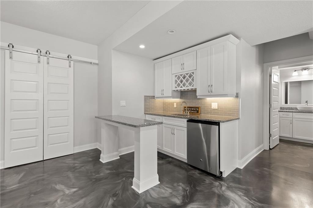 9778 Apple Blossom Lane