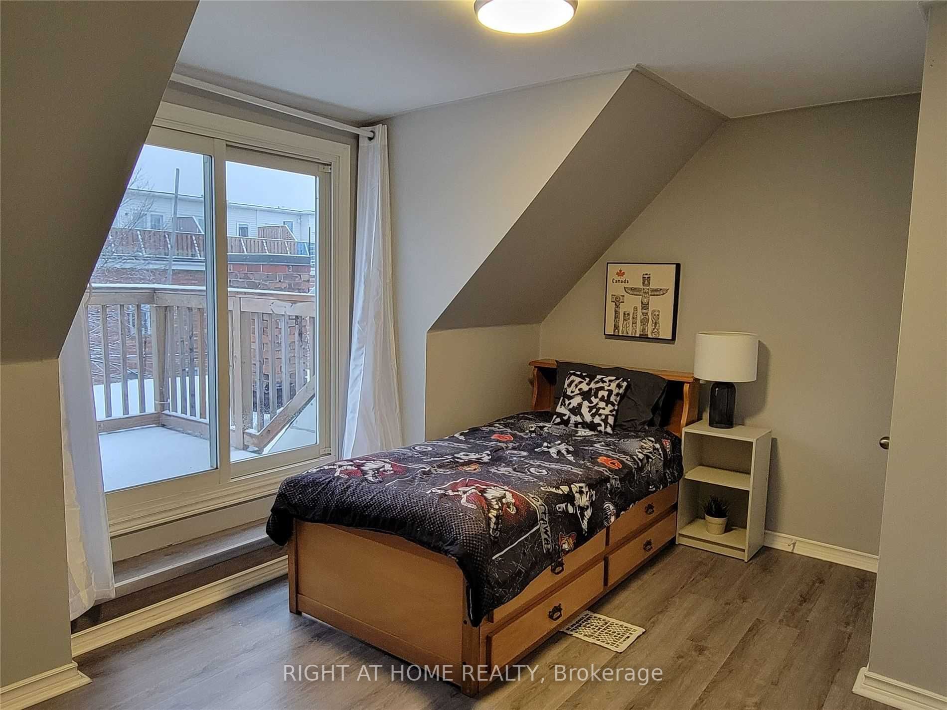 859 Gladstone Ave Unit A