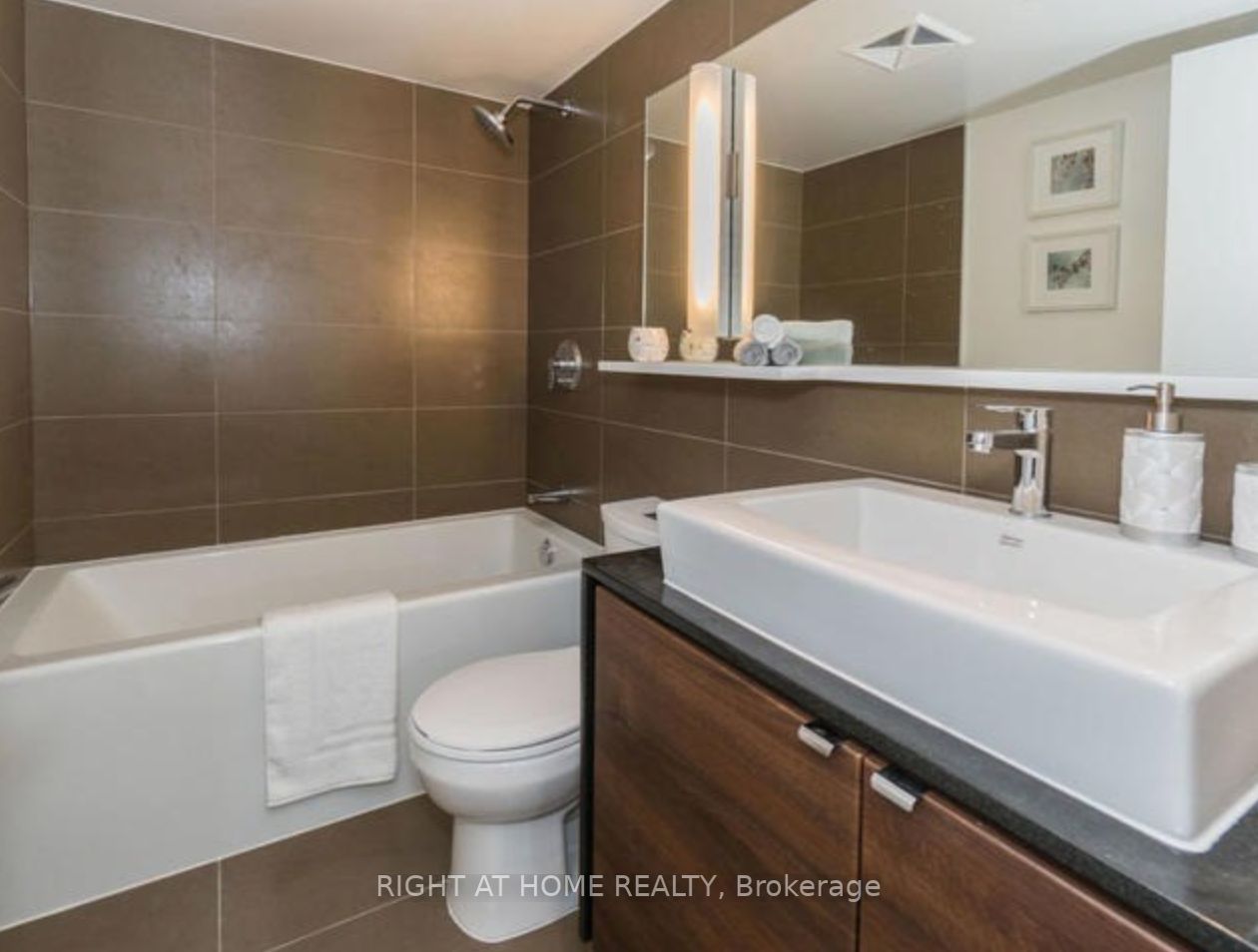 72 Esther Shiner Blvd 1009