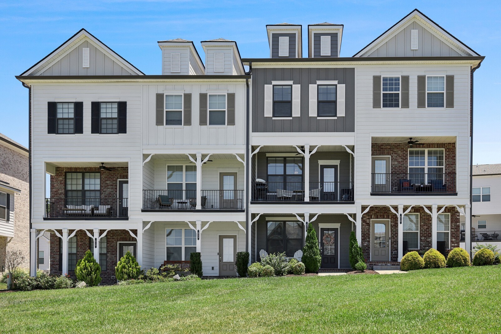616 Thetford Aly — sold June 1, 2026
