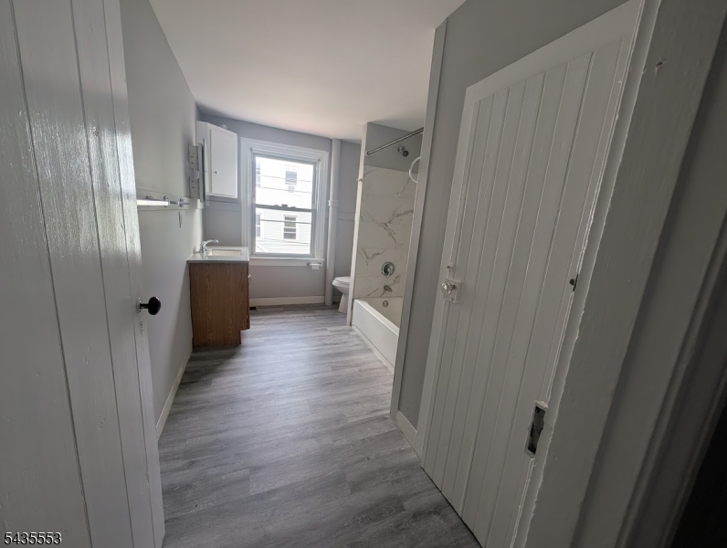 10 Randall St