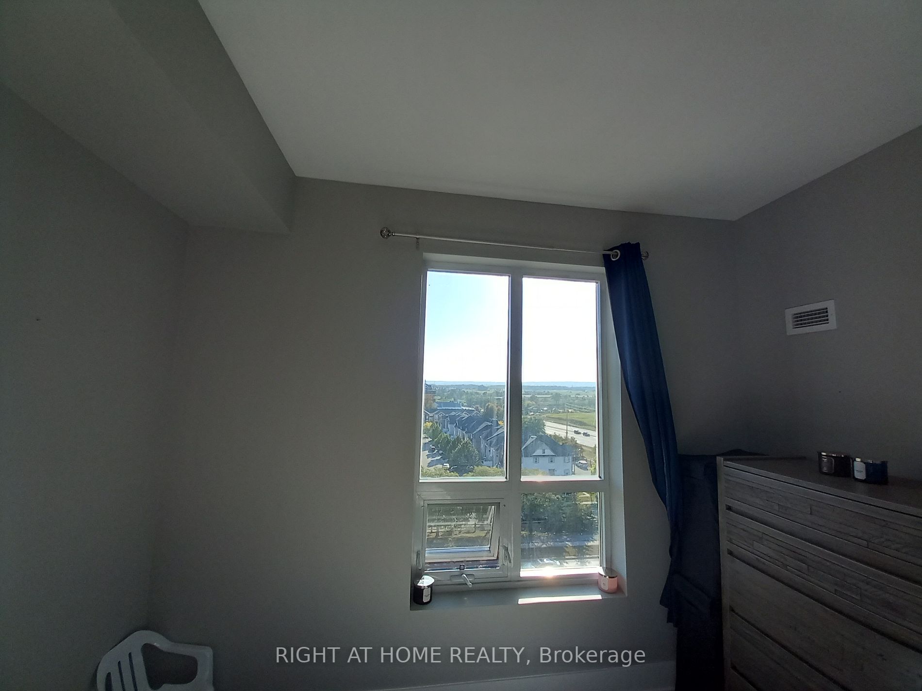 2490 Old Bronte Rd 721