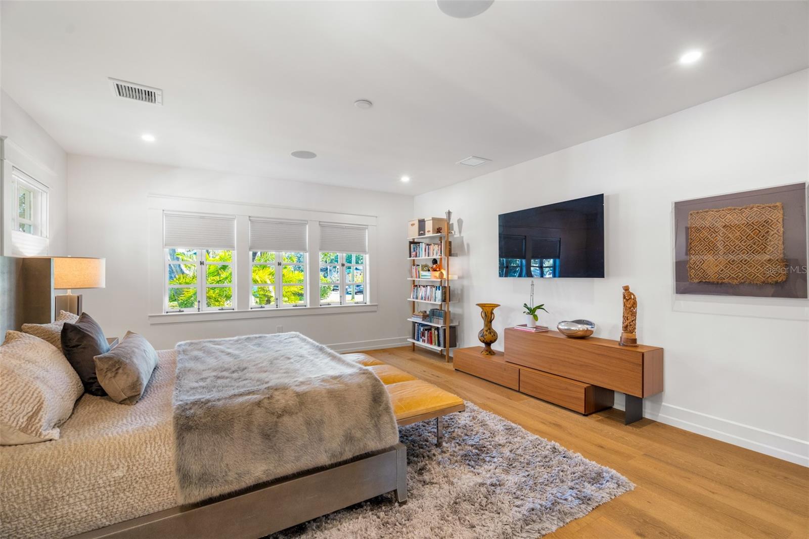 5302 N Central Avenue