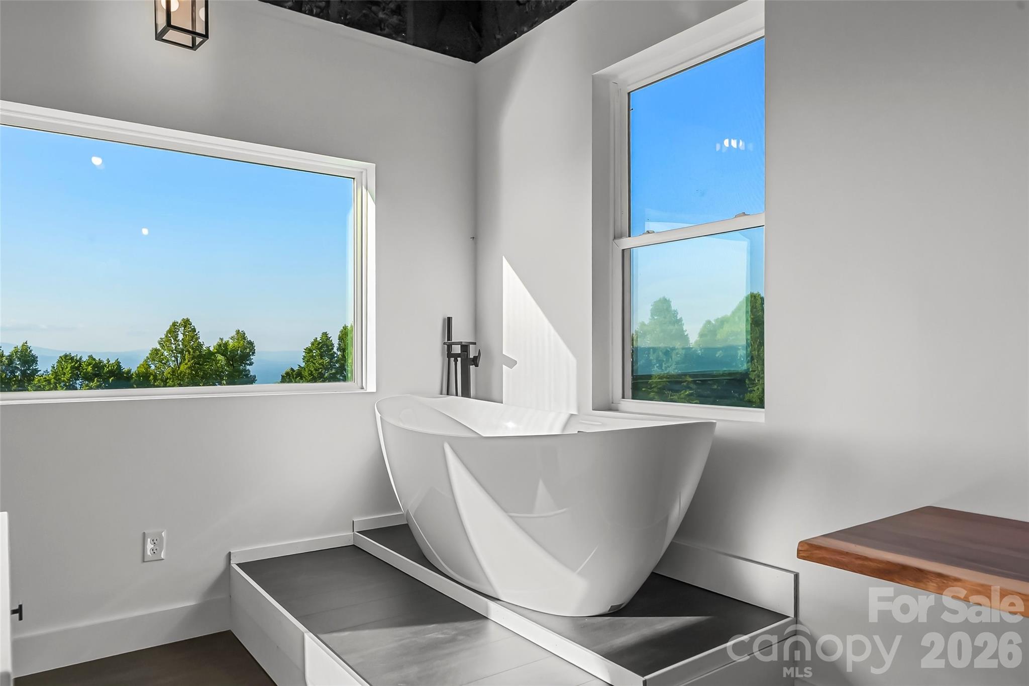 6718 Walkertop Mountain Heights Drive