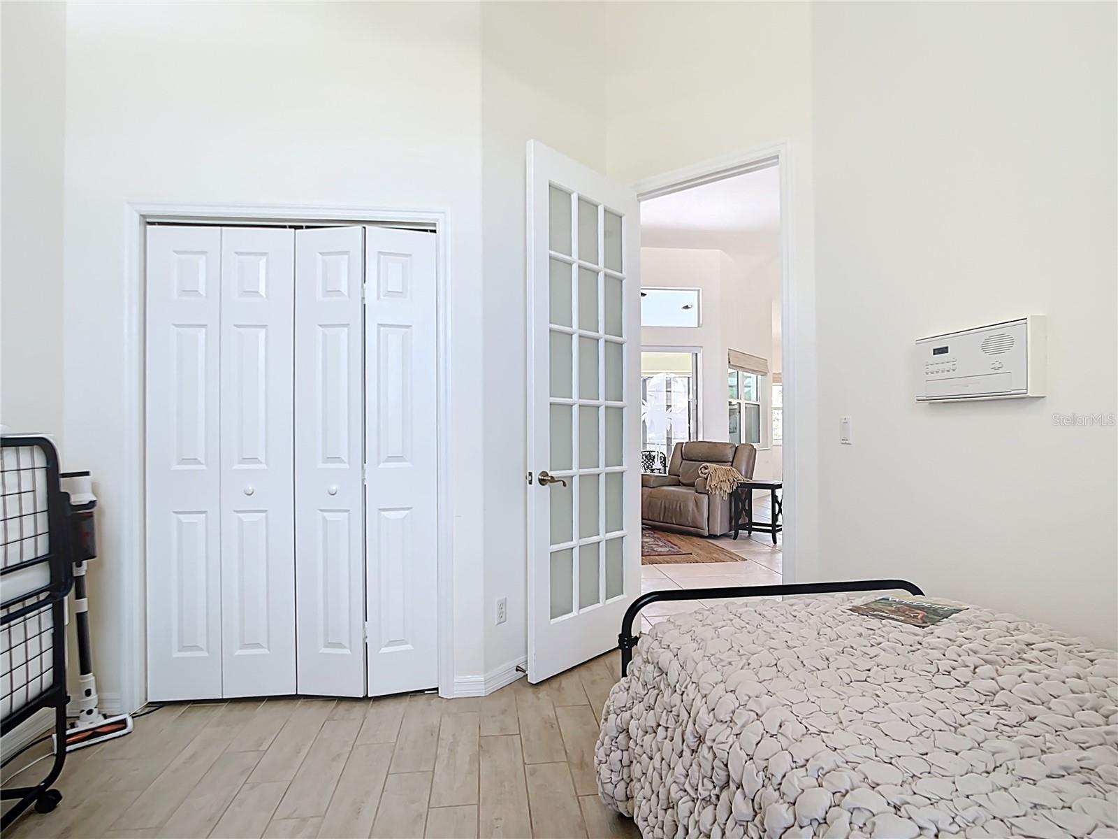 613 Boundary Boulevard