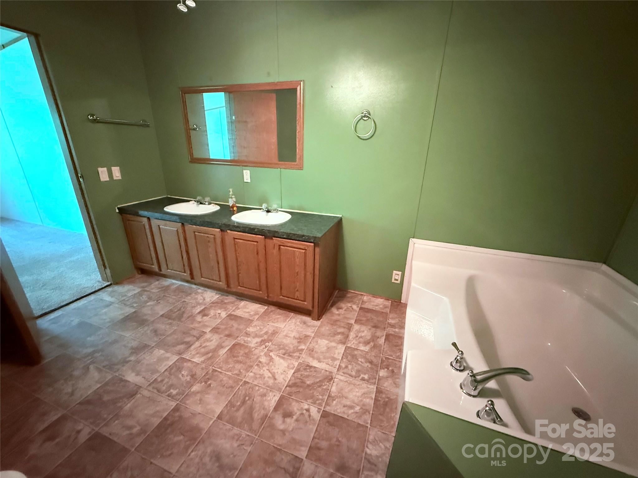 4183 Tonys Trail