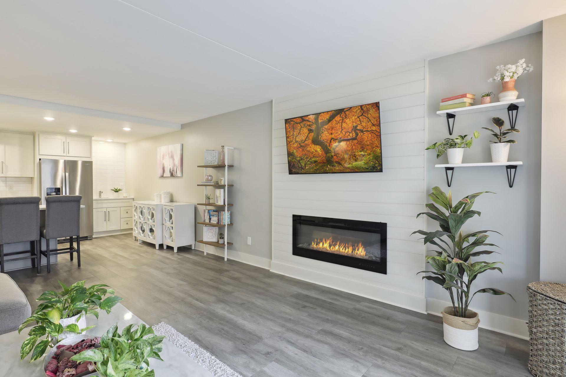 10511 Cedar Lake Road 217