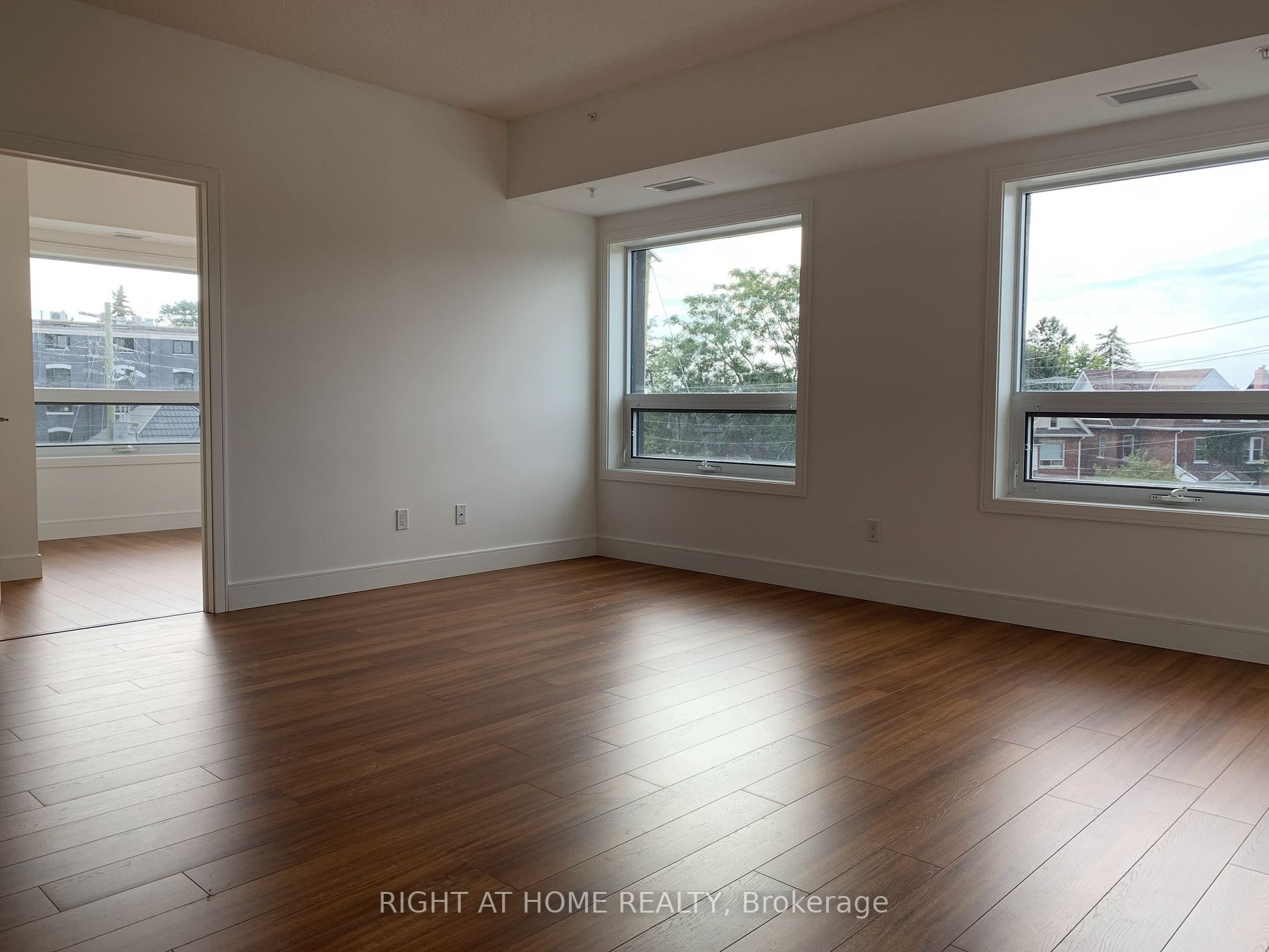 1 Wellington St 308
