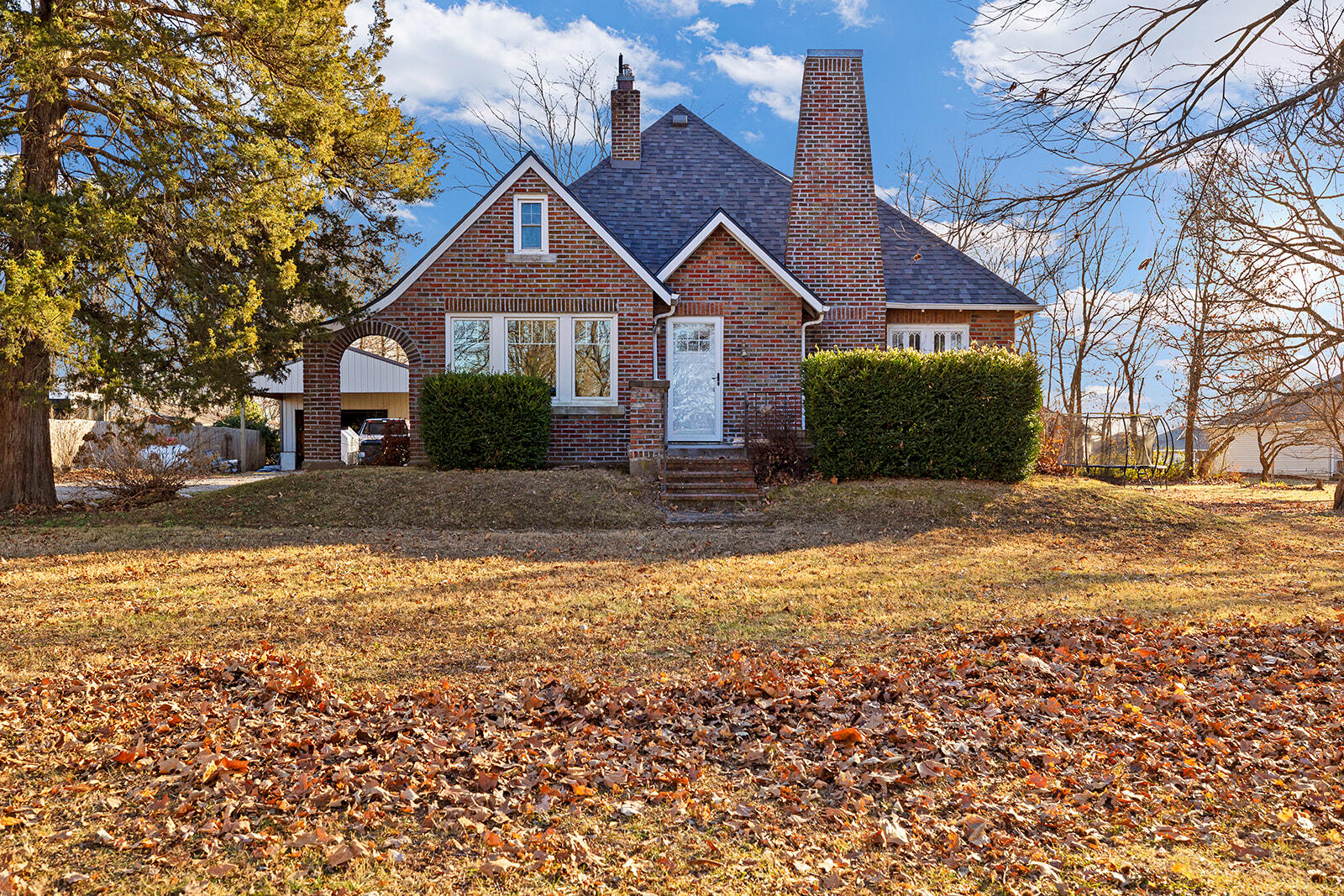 1124 W Washington Street