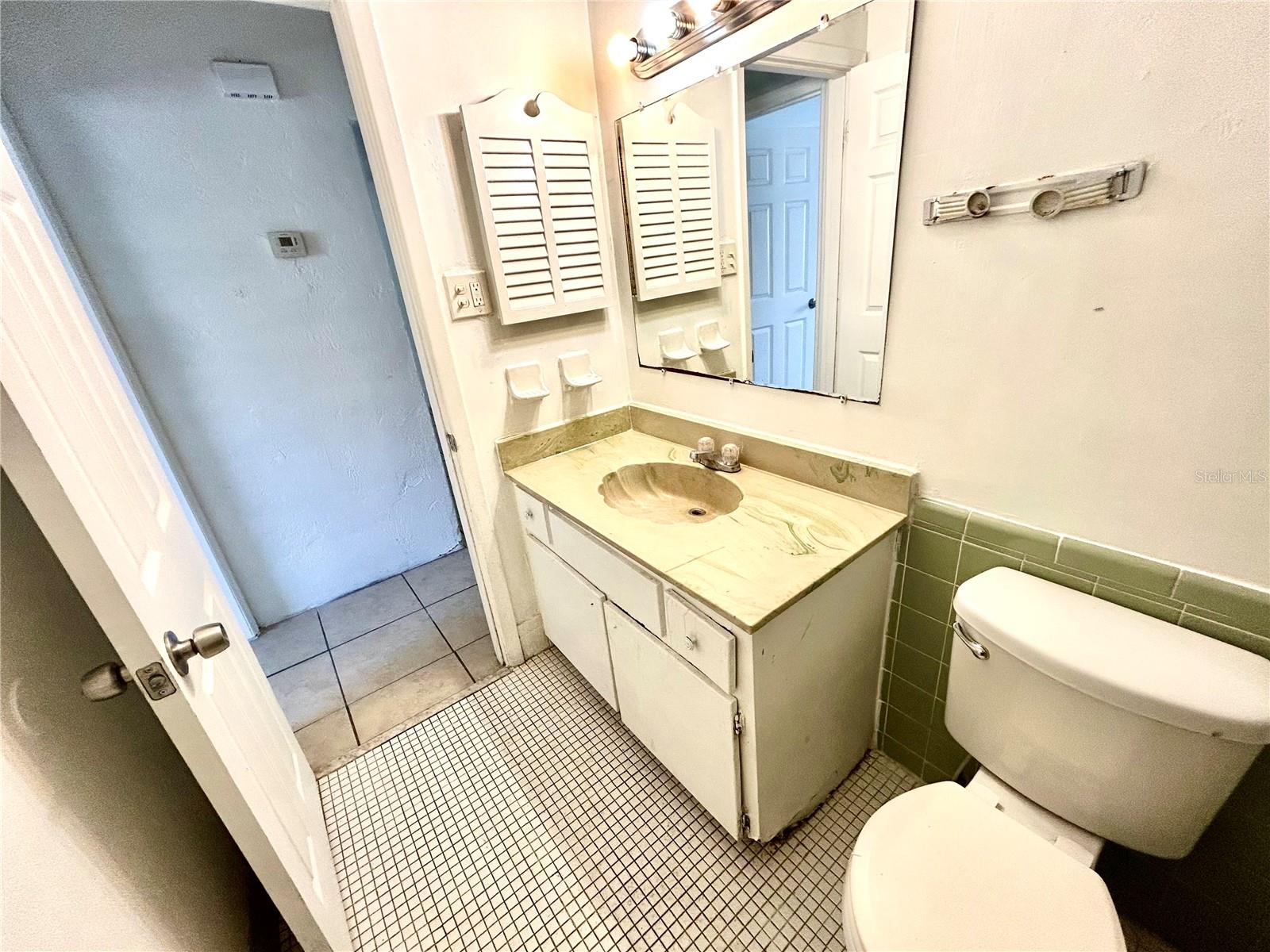 1217 Kennedy Road 06