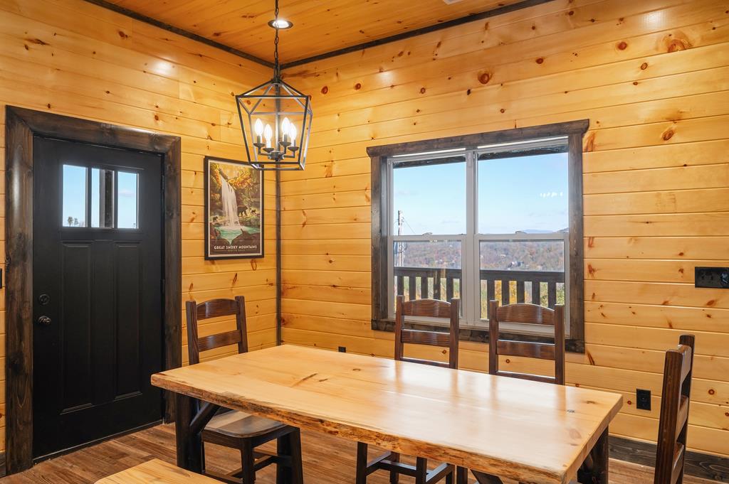908 Crooked Ridge Rd.